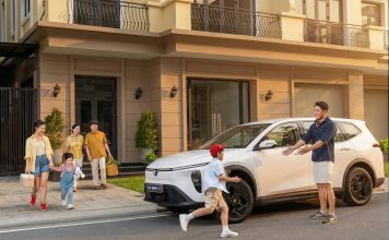Chủ xe nói gì về VinFast VF MPV 7: Chở 7 người vẫn leo đèo vô tư, đi gần 7.000 km chưa tốn tiền sạc